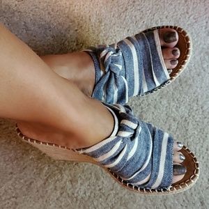 Espadrille wedges